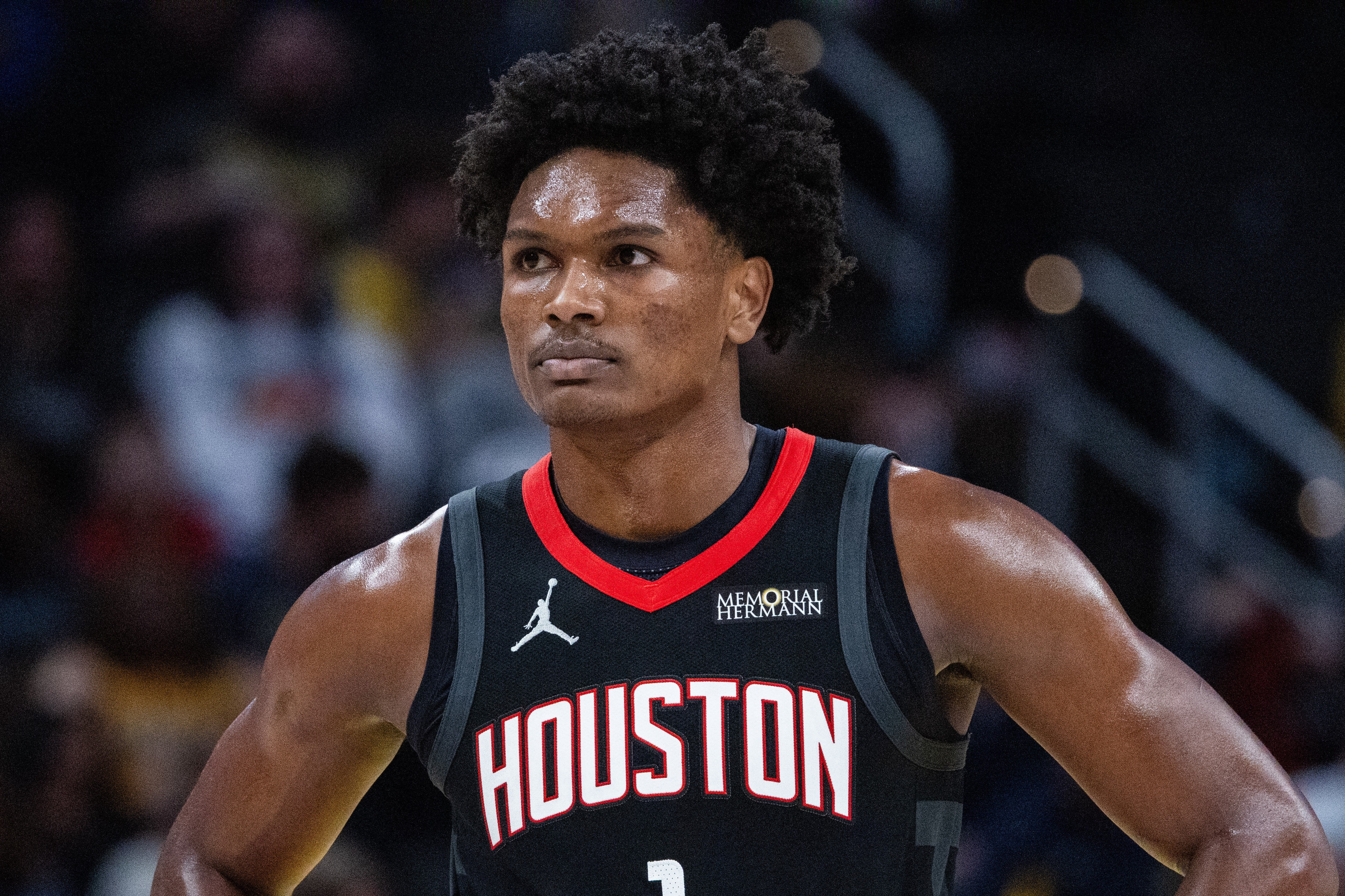 开云娱乐-阿门：杰伦·格林是我兄弟 我对他说你增重了但还是撞不动我