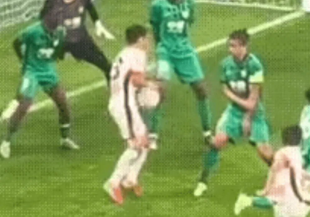 开云APP-博主：国安将就廖力生手球、韦世豪飞铲仅黄牌等行为上诉